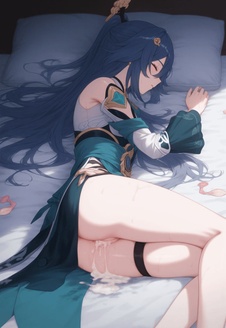 Fu Hua sleeping with no panties on